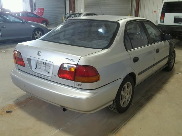 2HGEJ6628TH510533 - 1996 HONDA CIVIC DX SILVER photo 4