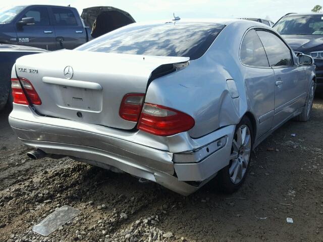 WDBLJ65G52F199449 - 2002 MERCEDES-BENZ CLK 320 SILVER photo 4