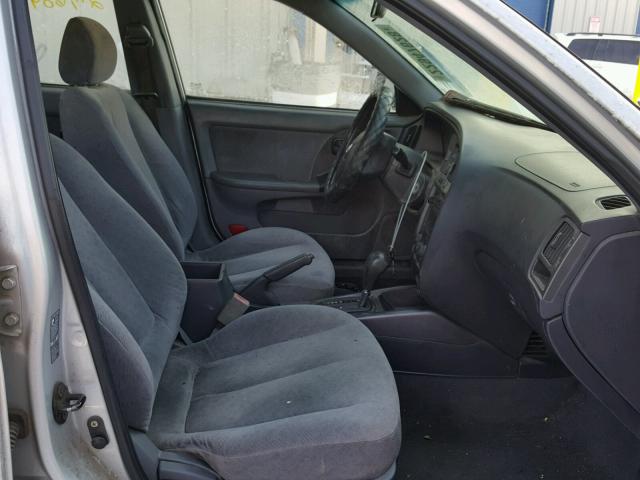 KMHDN46D15U173817 - 2005 HYUNDAI ELANTRA GL GRAY photo 5