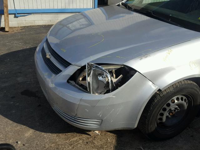 1G1AK55F177347579 - 2007 CHEVROLET COBALT LS SILVER photo 9