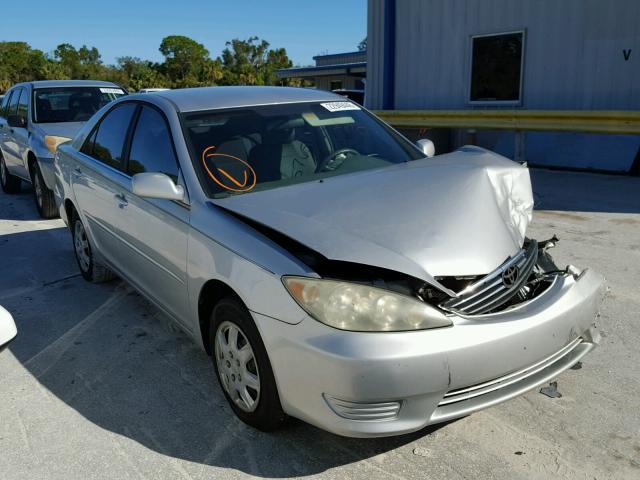 4T1BE32KX5U506456 - 2005 TOYOTA CAMRY LE SILVER photo 1