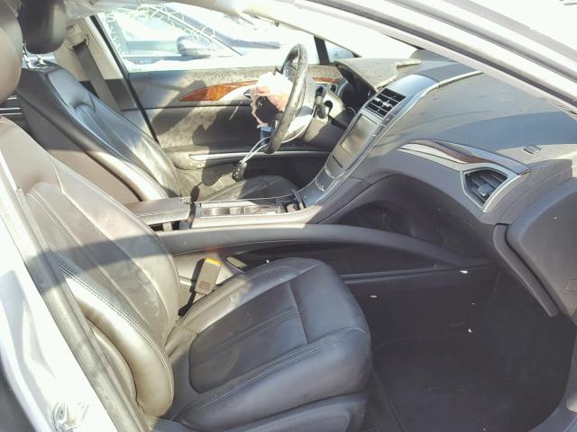 3LN6L2LU3ER836013 - 2014 LINCOLN MKZ HYBRID SILVER photo 5