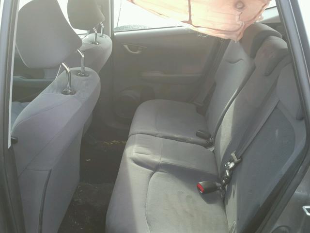 JHMGE88239S064912 - 2009 HONDA FIT Srebrny zdjęcie 6