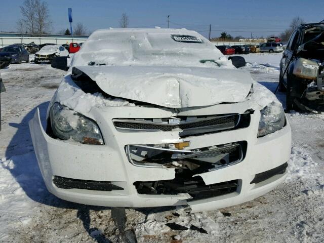 1G1ZB5EB1A4123690 - 2010 CHEVROLET MALIBU LS WHITE photo 9