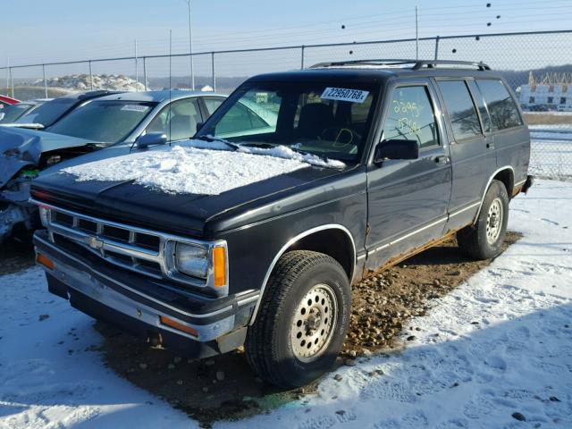 1GNDT13WXR2157770 - 1994 CHEVROLET BLAZER S10 BLACK photo 2