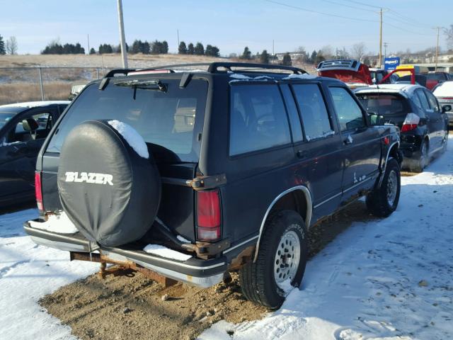 1GNDT13WXR2157770 - 1994 CHEVROLET BLAZER S10 BLACK photo 4