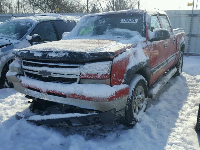 2GCEK13Z361346377 - 2006 CHEVROLET SILVERADO RED photo 2