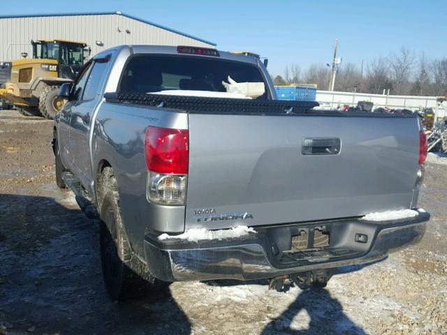 5TFEV54138X062969 - 2008 TOYOTA TUNDRA CRE SILVER photo 3