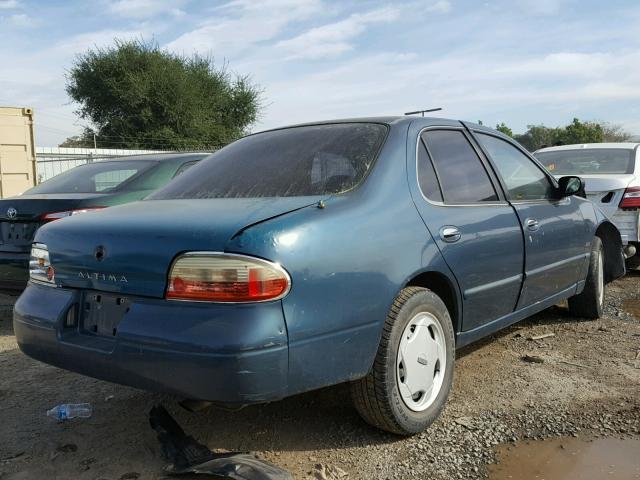 1N4BU31D2RC216076 - 1994 NISSAN ALTIMA XE GREEN photo 4