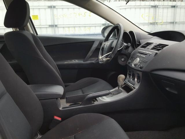 JM1BL1UG8B1438856 - 2011 MAZDA 3 I WHITE photo 5