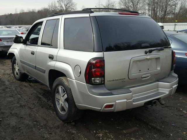 1GNDS13S052360676 - 2005 CHEVROLET TRAILBLAZE SILVER photo 3