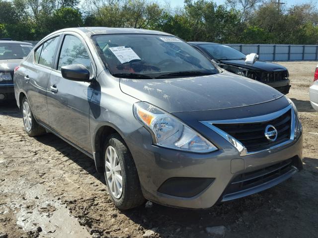 3N1CN7AP6GL847429 - 2016 NISSAN VERSA S GRAY photo 1