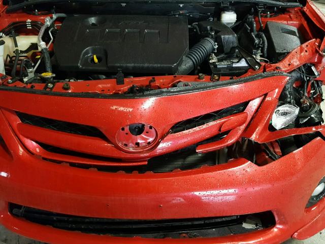 2T1BU4EE4DC962788 - 2013 TOYOTA COROLLA BA RED photo 7