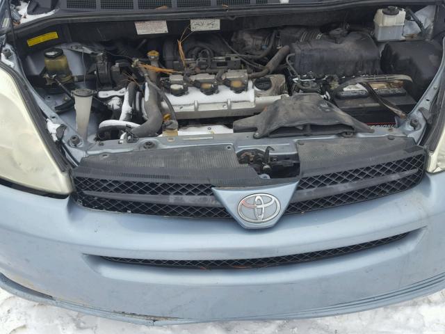 5TDZA23CX4S128688 - 2004 TOYOTA SIENNA CE BLUE photo 7