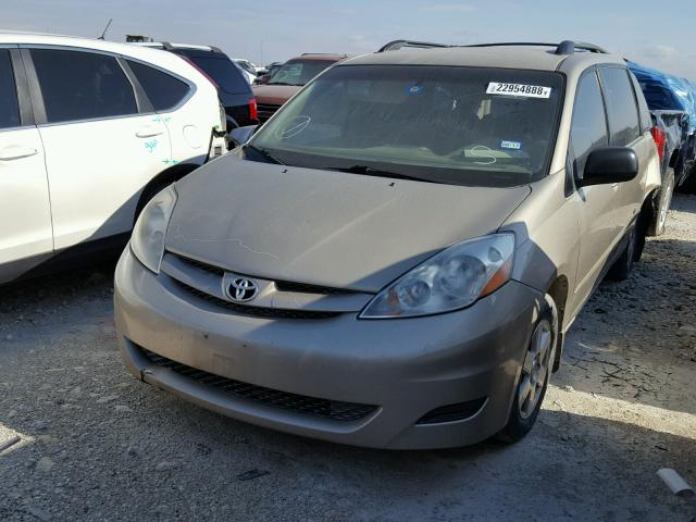 5TDZK23C39S242424 - 2009 TOYOTA SIENNA CE GOLD photo 2