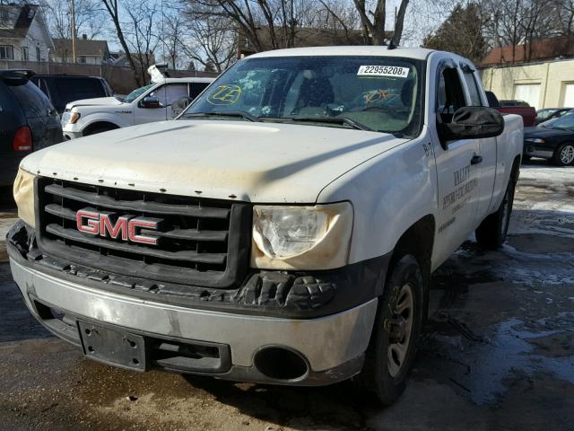 1GTEC19X08Z314421 - 2008 GMC SIERRA C15 WHITE photo 2