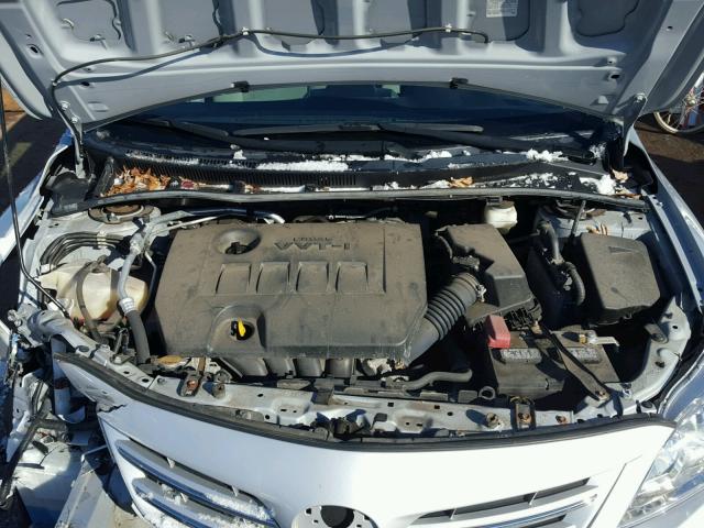 2T1BU4EE1DC102623 - 2013 TOYOTA COROLLA BA SILVER photo 7