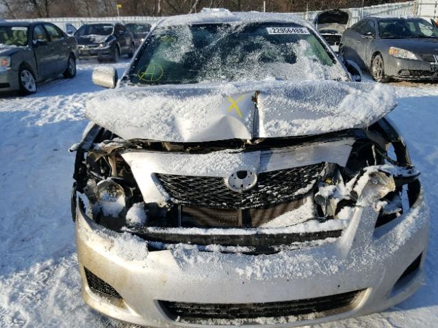 2T1BU40E79C085227 - 2009 TOYOTA COROLLA BA SILVER photo 9