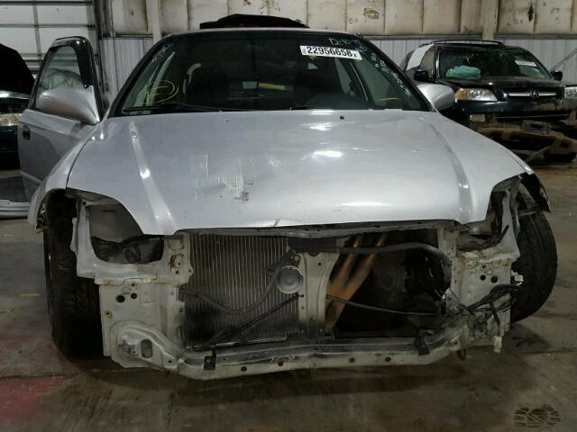 2HGEJ6446YH111552 - 2000 HONDA CIVIC DX SILVER photo 9