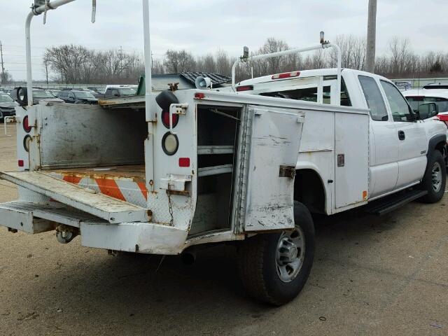 1GBHK39U06E256675 - 2006 CHEVROLET SILVERADO WHITE photo 4