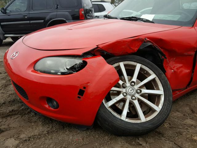 JM1NC25F160117052 - 2006 MAZDA MX-5 MIATA RED photo 9