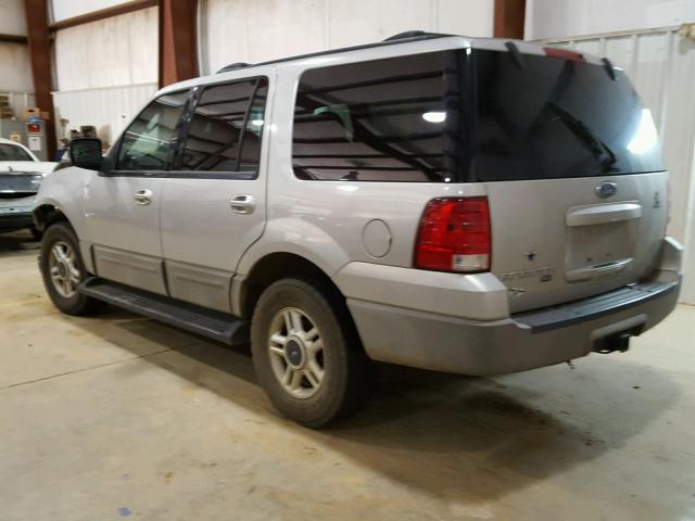 1FMRU15W13LA12459 - 2003 FORD EXPEDITION SILVER photo 3