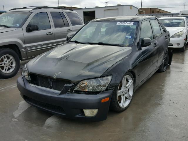 JTHBD182810030792 - 2001 LEXUS IS 300 GRAY photo 2