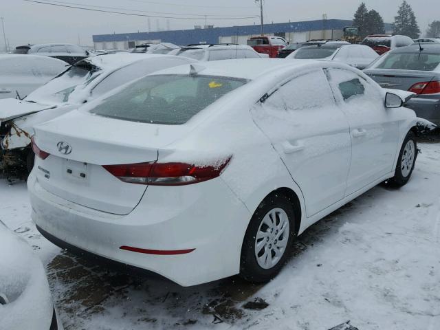 5NPD74LFXHH111965 - 2017 HYUNDAI ELANTRA SE WHITE photo 4