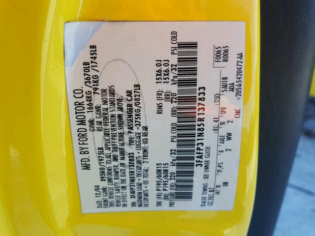 3FAFP31N85R137833 - 2005 FORD FOCUS ZX3 YELLOW photo 10