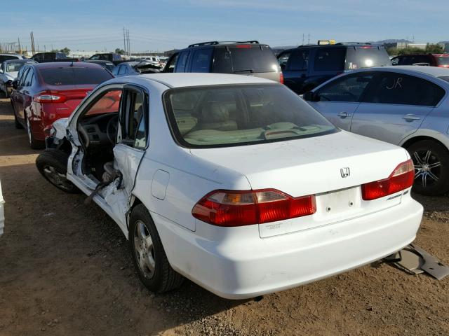 1HGCG1658XA037532 - 1999 HONDA ACCORD EX WHITE photo 3