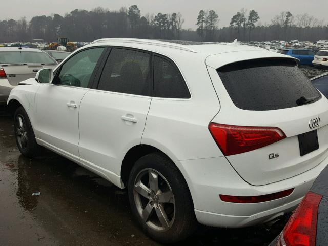 WA1KK78R79A024344 - 2009 AUDI Q5 3.2 WHITE photo 3