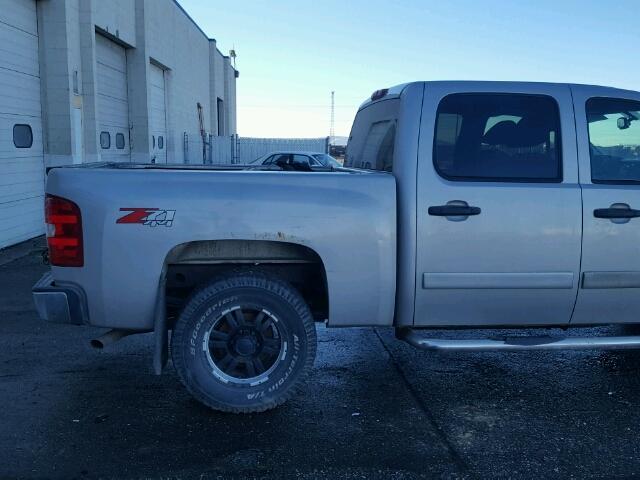 2GCEK13M571556789 - 2007 CHEVROLET SILVERADO GRAY photo 9