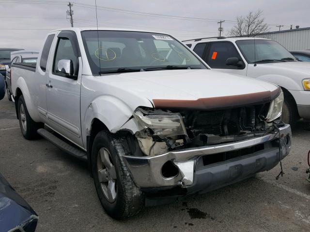 1N6AD06U86C403313 - 2006 NISSAN FRONTIER K WHITE photo 1