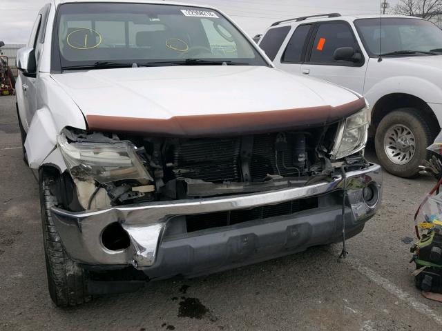 1N6AD06U86C403313 - 2006 NISSAN FRONTIER K WHITE photo 9