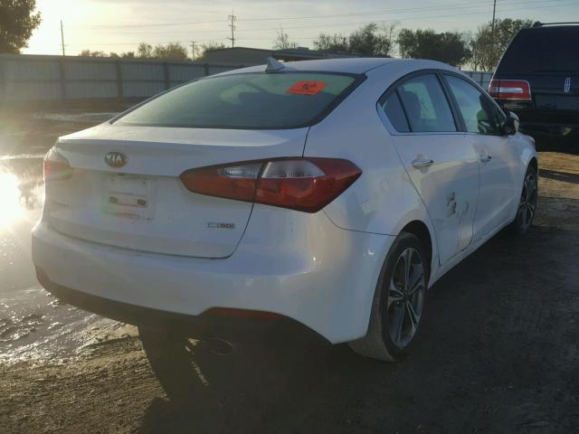 KNAFZ4A88E5198216 - 2014 KIA FORTE EX WHITE photo 4