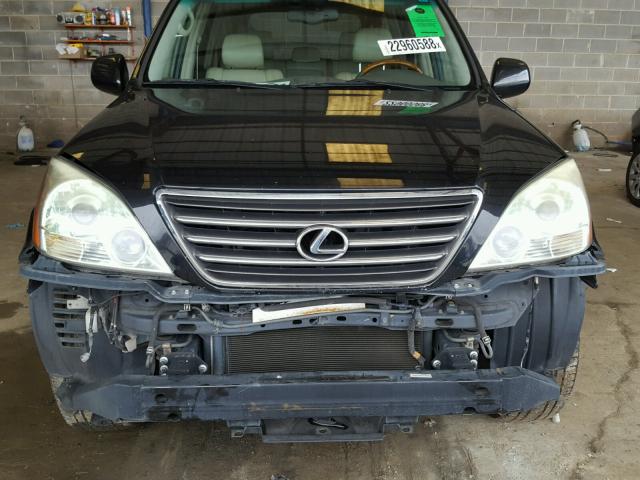 JTJBT20X340041914 - 2004 LEXUS GX 470 BLACK photo 9