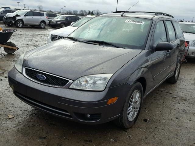 1FAFP36N16W190591 - 2006 FORD FOCUS ZXW GRAY photo 2