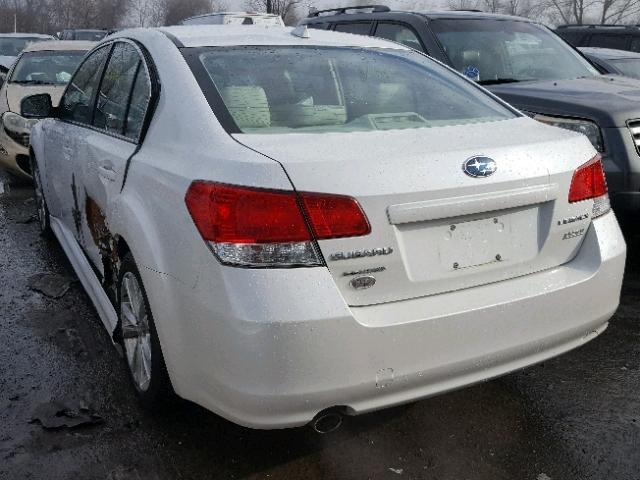 4S3BMBC6XE3007746 - 2014 SUBARU LEGACY 2.5 WHITE photo 3