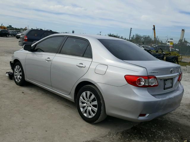 5YFBU4EE1DP083183 - 2013 TOYOTA COROLLA BA SILVER photo 3