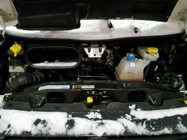 3C6TRVAG1JE104119 - 2018 RAM PROMASTER 白色 照片 7