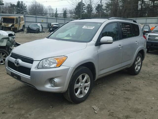 2T3DF4DV4BW092855 - 2011 TOYOTA RAV4 LIMIT SILVER photo 2