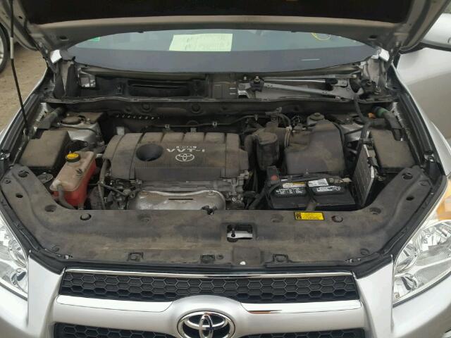 2T3DF4DV4BW092855 - 2011 TOYOTA RAV4 LIMIT SILVER photo 7