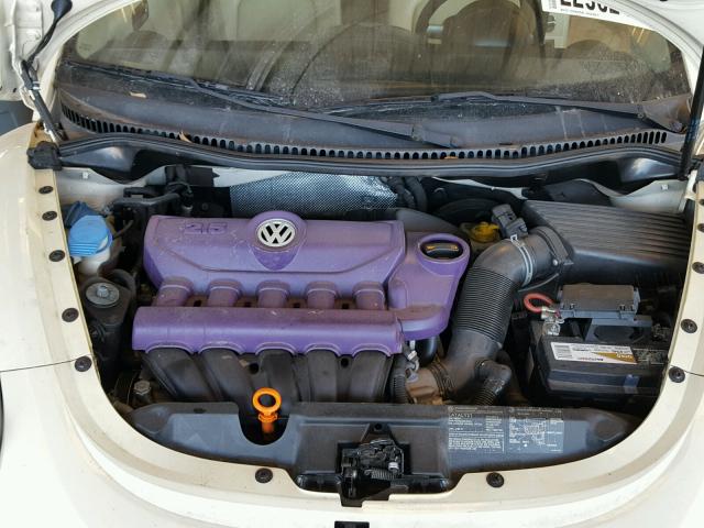 3VWRF31Y46M330948 - 2006 VOLKSWAGEN NEW BEETLE 白色 照片 7