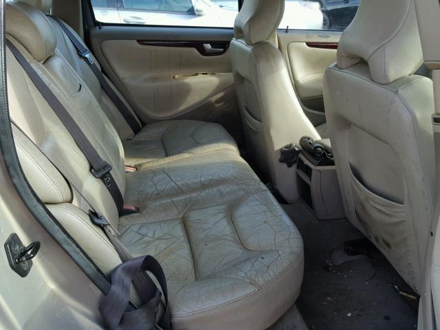 YV1SW64A142405687 - 2004 VOLVO V70 GOLD photo 6