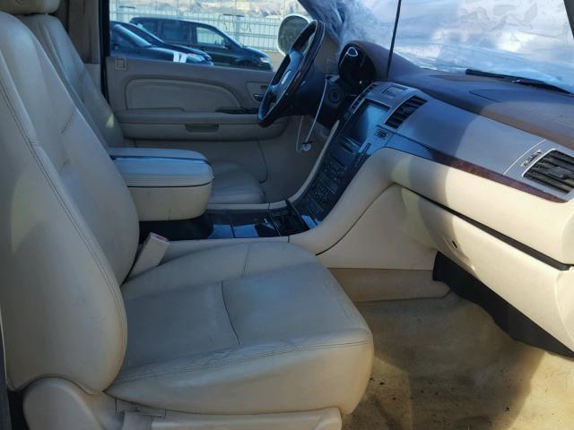 1GYFK63807R258205 - 2007 CADILLAC ESCALADE L WHITE photo 5