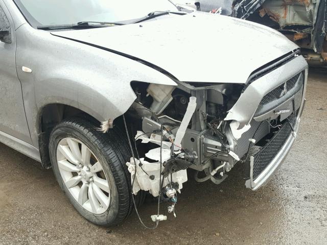 JA4AR4AU6BZ018367 - 2011 MITSUBISHI OUTLANDER SILVER photo 9