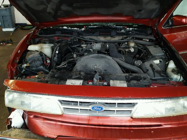 2FALP74W7VX235378 - 1997 FORD CROWN VICT RED photo 7