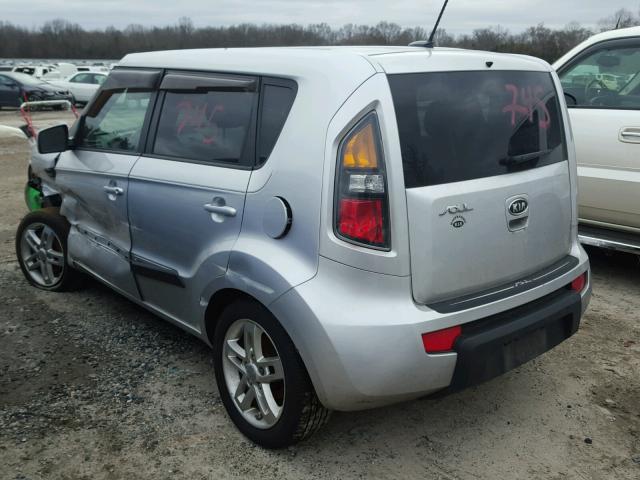 KNDJT2A29B7323688 - 2011 KIA SOUL + SILVER photo 3