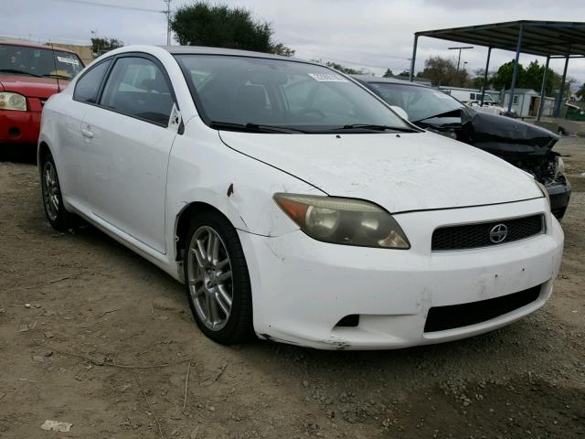 JTKDE167760136964 - 2006 TOYOTA SCION TC WHITE photo 1