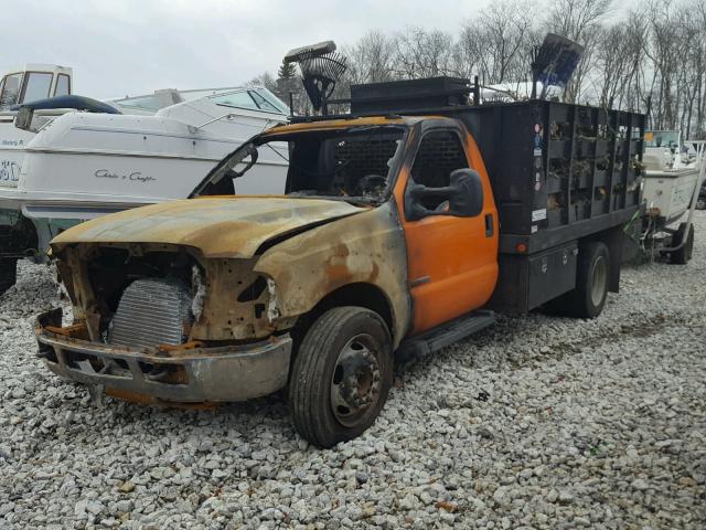 1FDXF46PX6EB18590 - 2006 FORD F450 SUPER ORANGE photo 2